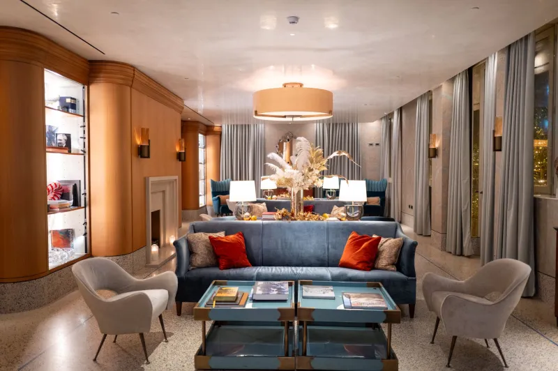 Light in Layers: The Professional Secret Behind Rooms That Feel Right at Every Hour